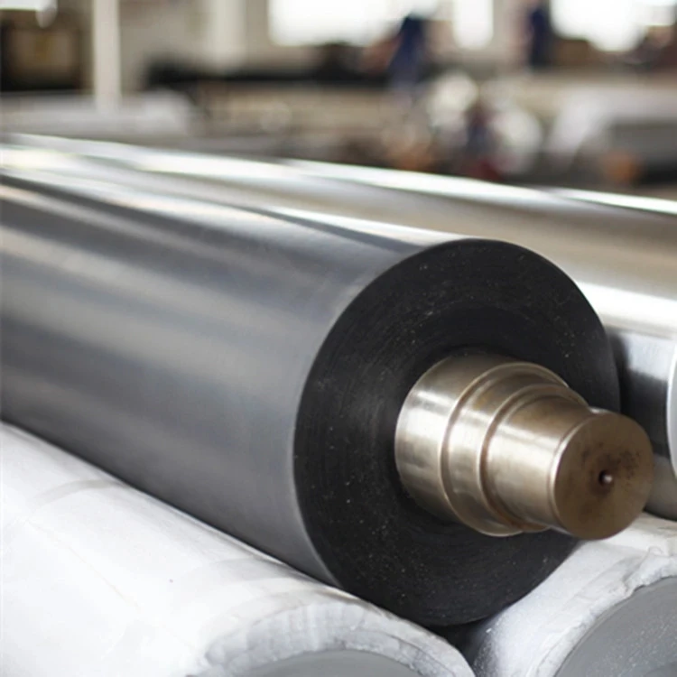 Rubber  roller for industrial machine with vulcanized rubber