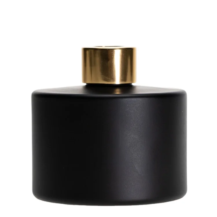 Wholesale Empty Round Frost Diffuser Bottle 200ml  Matte Black Reed Diffuser Glass Bottle With Cap