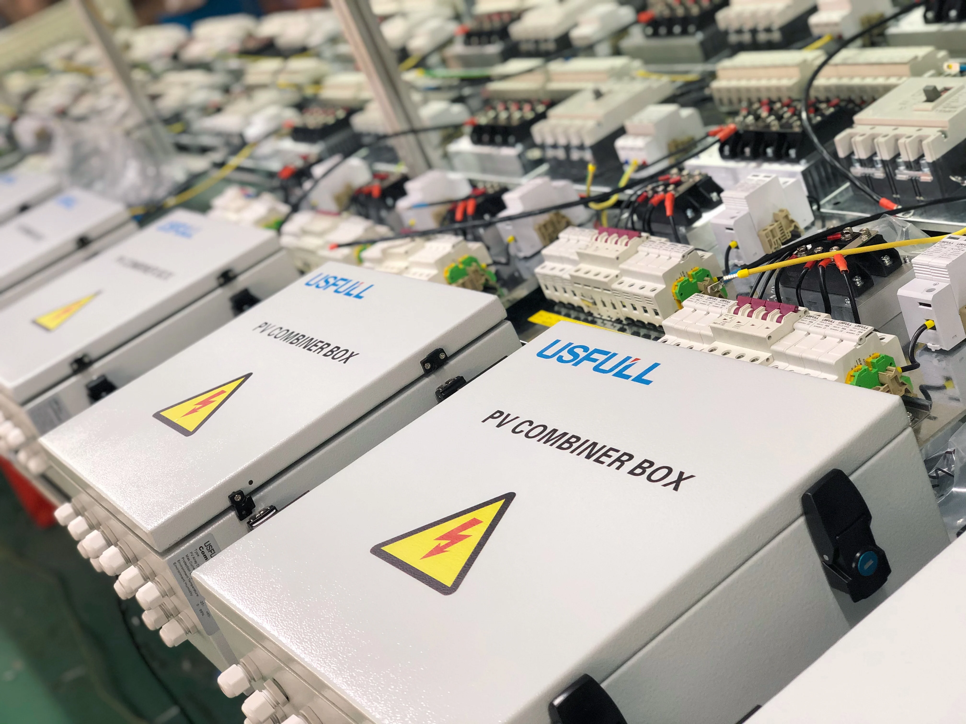 USFULL Hot-selling 2 String to 24 String PV Array Solar Stings IP65 1000V DC Customization Available Junction Box