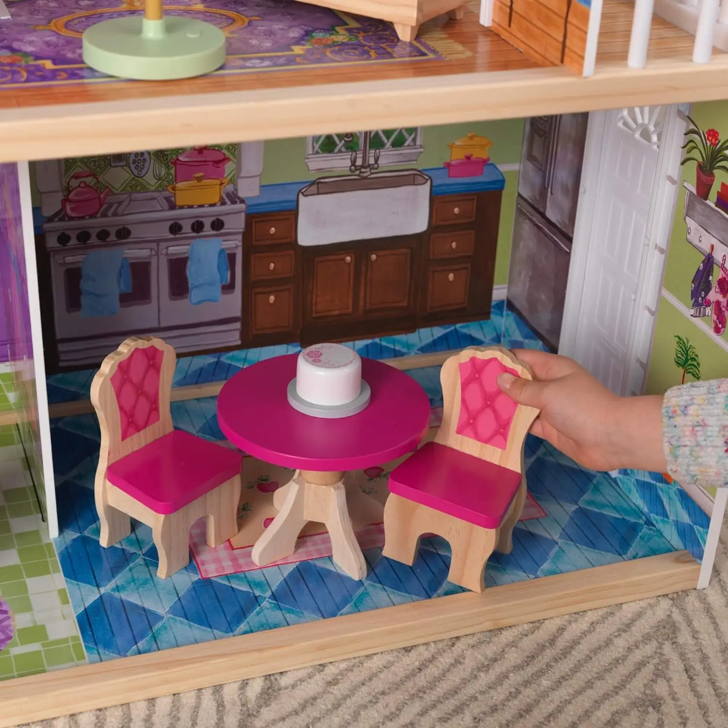 New Style Hot Selling 13 Furniture Pieces Children Luxury Wooden Toy Dream Doll House for Kids 121 cm