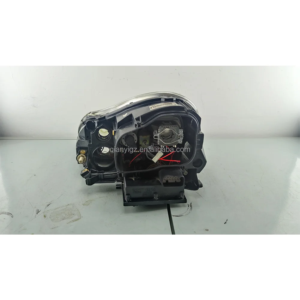 World famous car Porsche Cayenne headlight assembly is compatible with xenon matrix fisheye lens06 Original and real second-hand