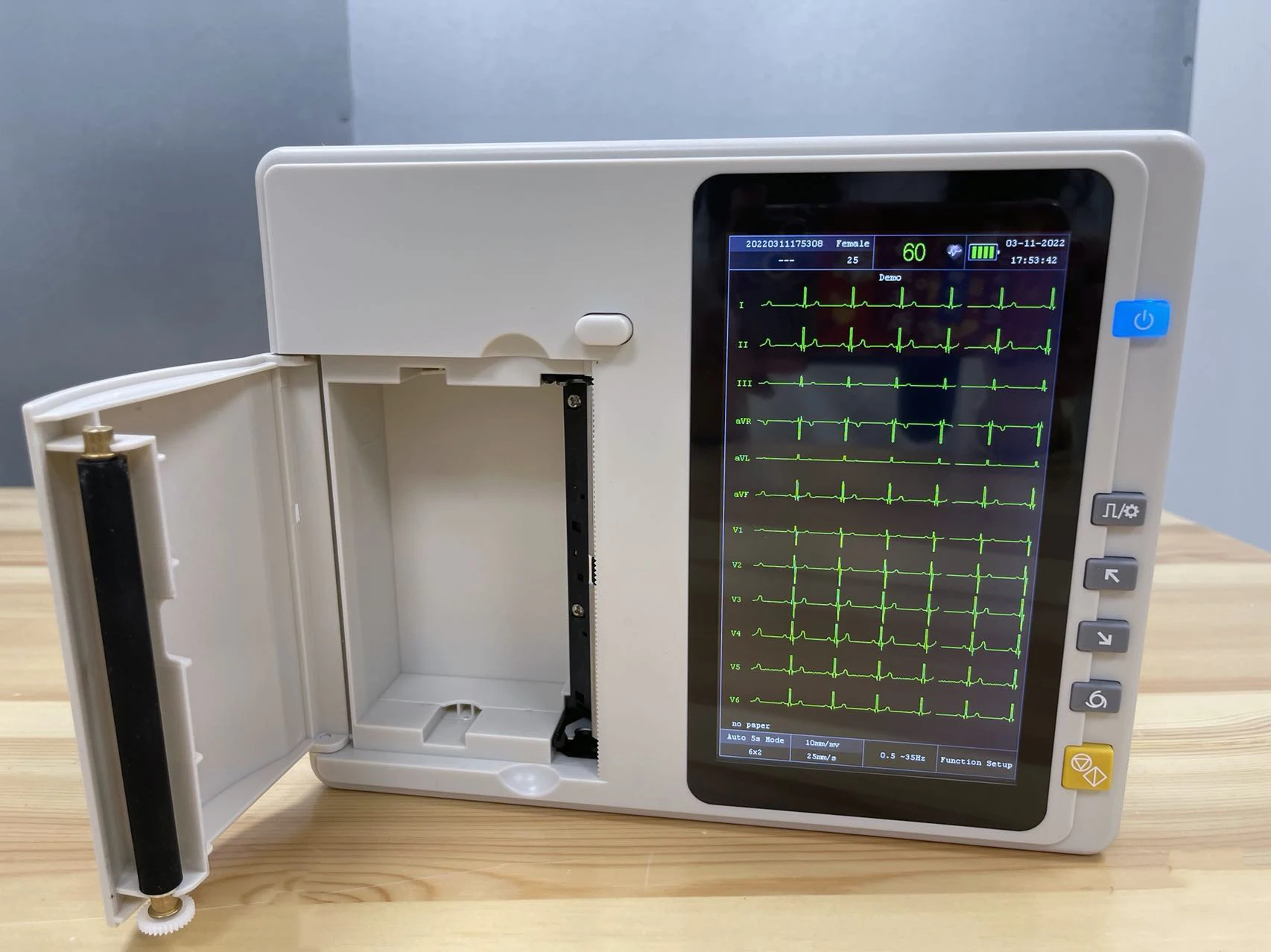 Hot Sell HIgh Resolution Electrocardiography Portable ECG Machine 12 Leads Monitor 6 Channel
