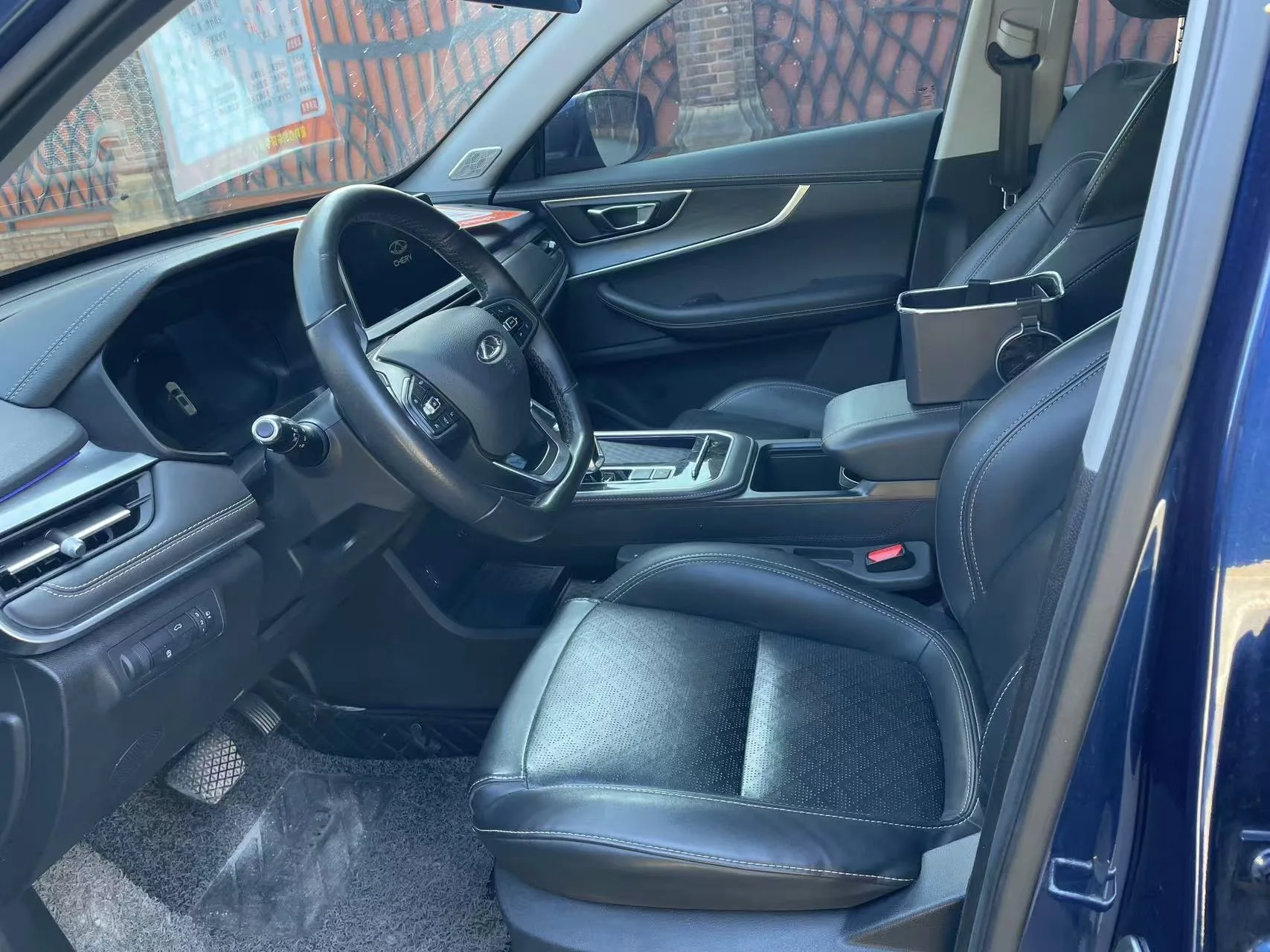 Used gasoline car Chery Tigo 8 Leather seats 5 seats 360-degree rear camera automatic transmission turbocharged engine