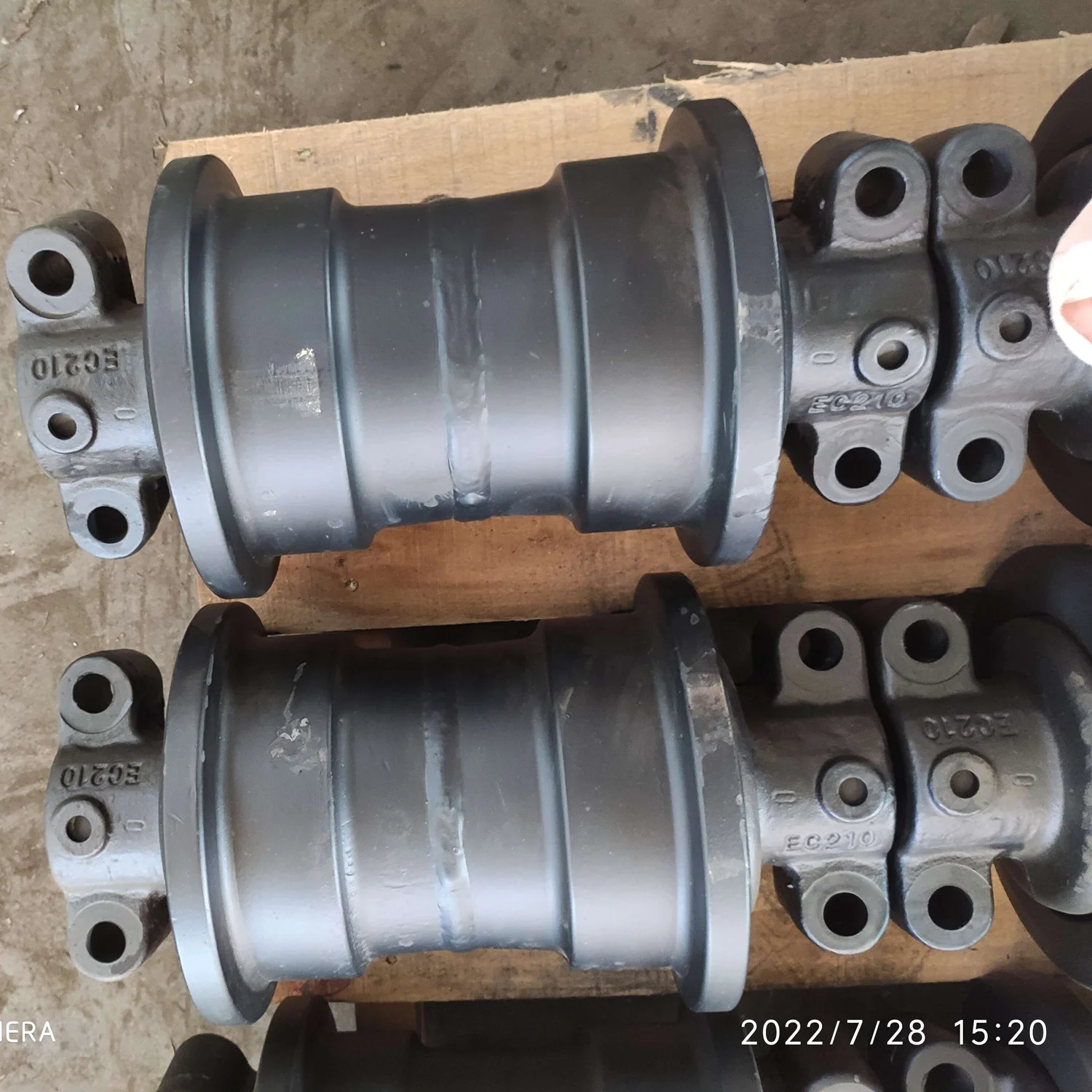 Construction Machinery Parts Excavator Ec210 Ec240 Track Roller Ec210b Track Roller