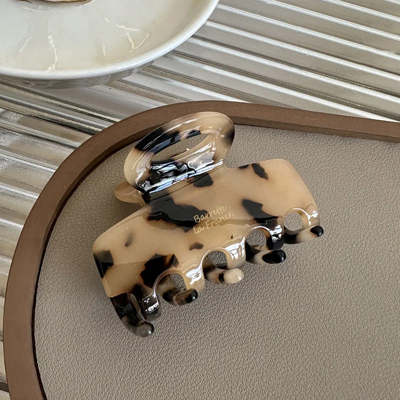 Fashion New Design Products Metal Letter B Acetate Clips Hair Accessories Custom Color Wholesale Hair Claw Clip