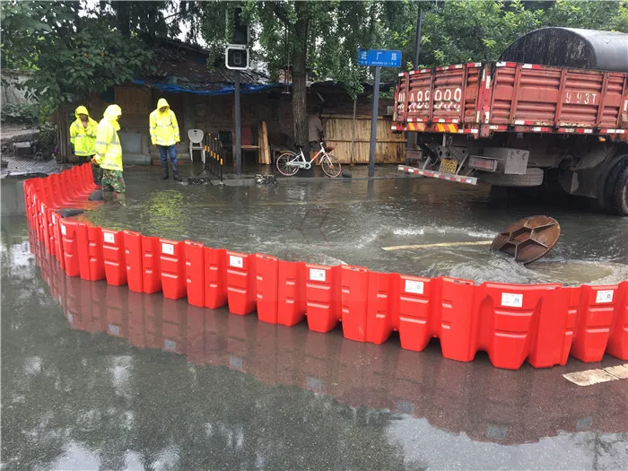 garage flood gate  quick dam flood defence boxwall water barrier