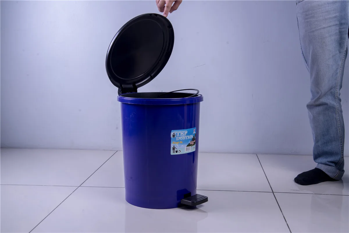 Suggested Wholesale Manufacturing Exporter Hand Free Automatic Dustbin Toilet Trash Can Round Plastic Waste Bin Simple Design