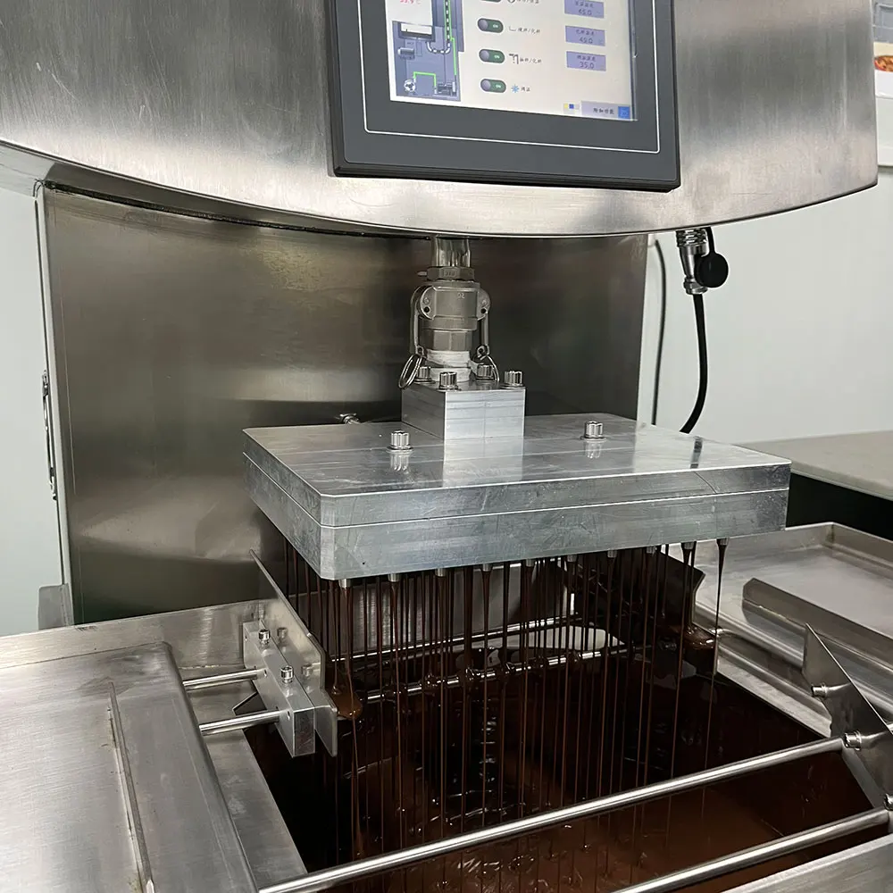 LST automatic batch tempering machine 25/60/100L  high quality  chocolate tempering machine for sale