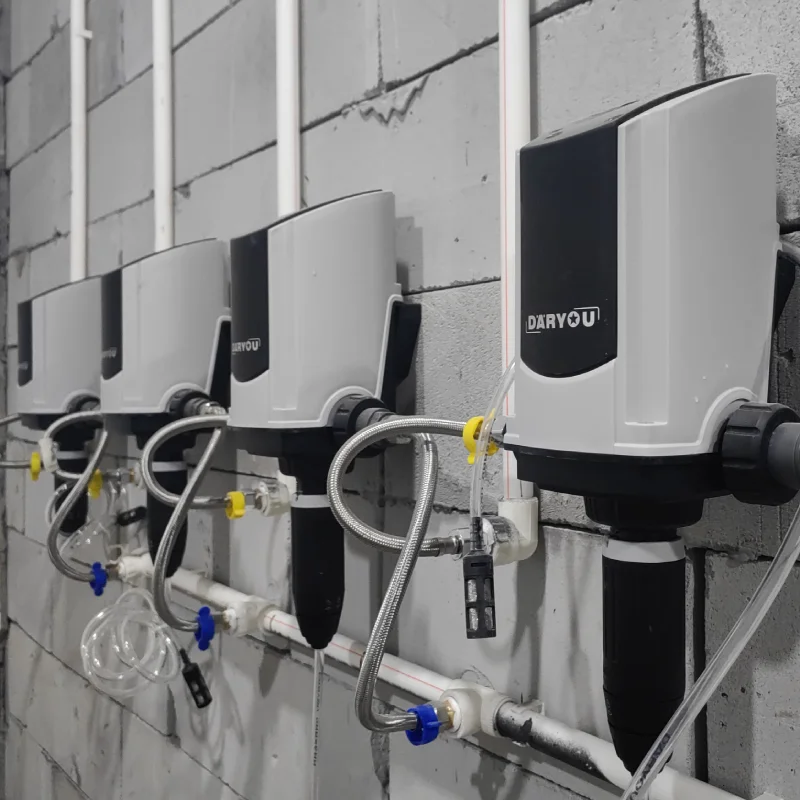 DARYOU 0.02-60L/H Chemical Fertilizer Injector, Blue Water Powered Liquid Doser Chemical Dispenser for plant/farm