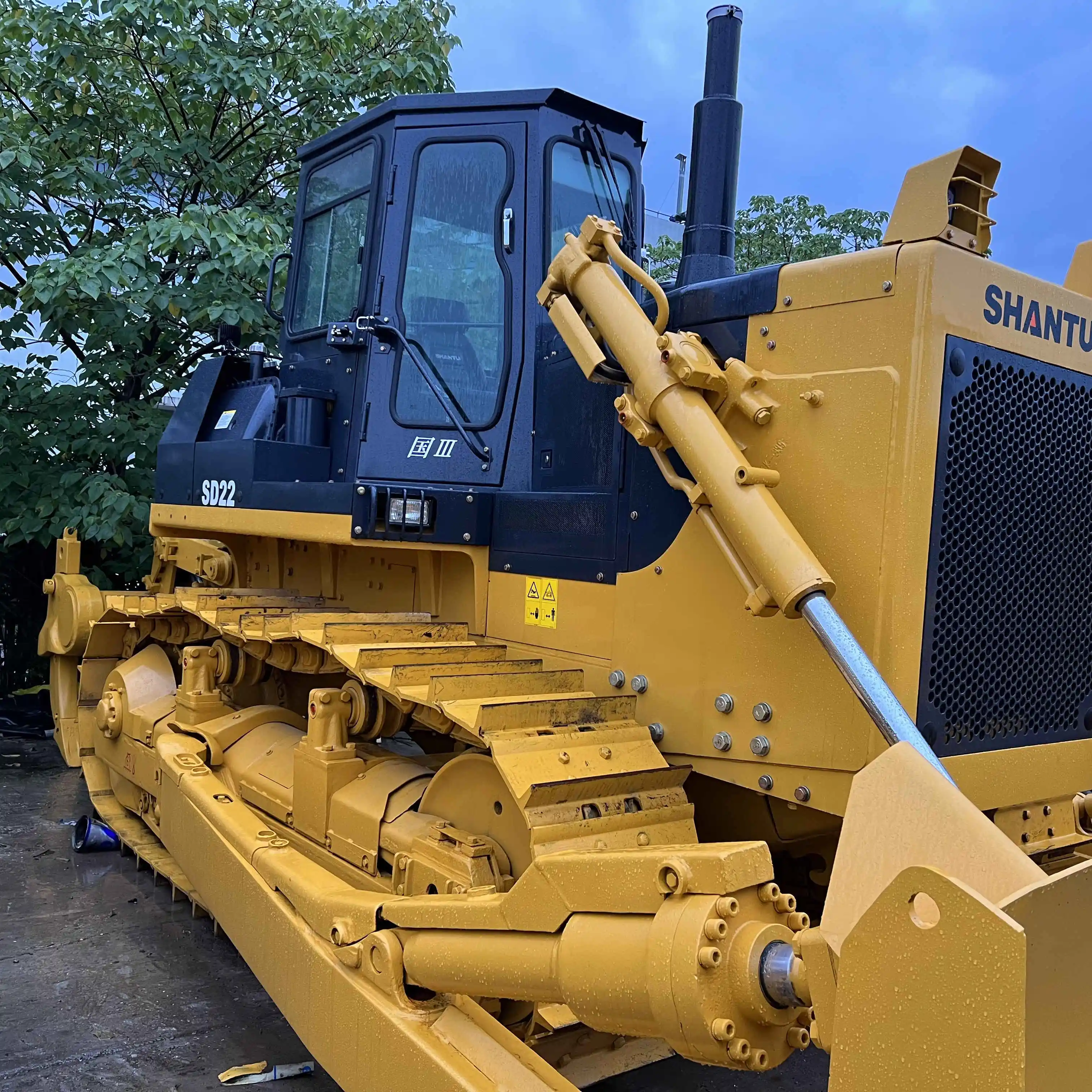 Shantui Used Bulldozer SD32 SD22 SD42 High Quality Best Price 320HP Bulldozers 40Ton Crawler Rock Dozers For SALE