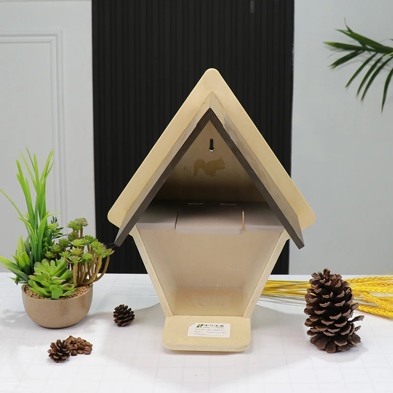 factory FSC&BSCI wild garden Wooden Squirrel Feeder Box Squirrel Picnic Table Feeder with Feeding Platform