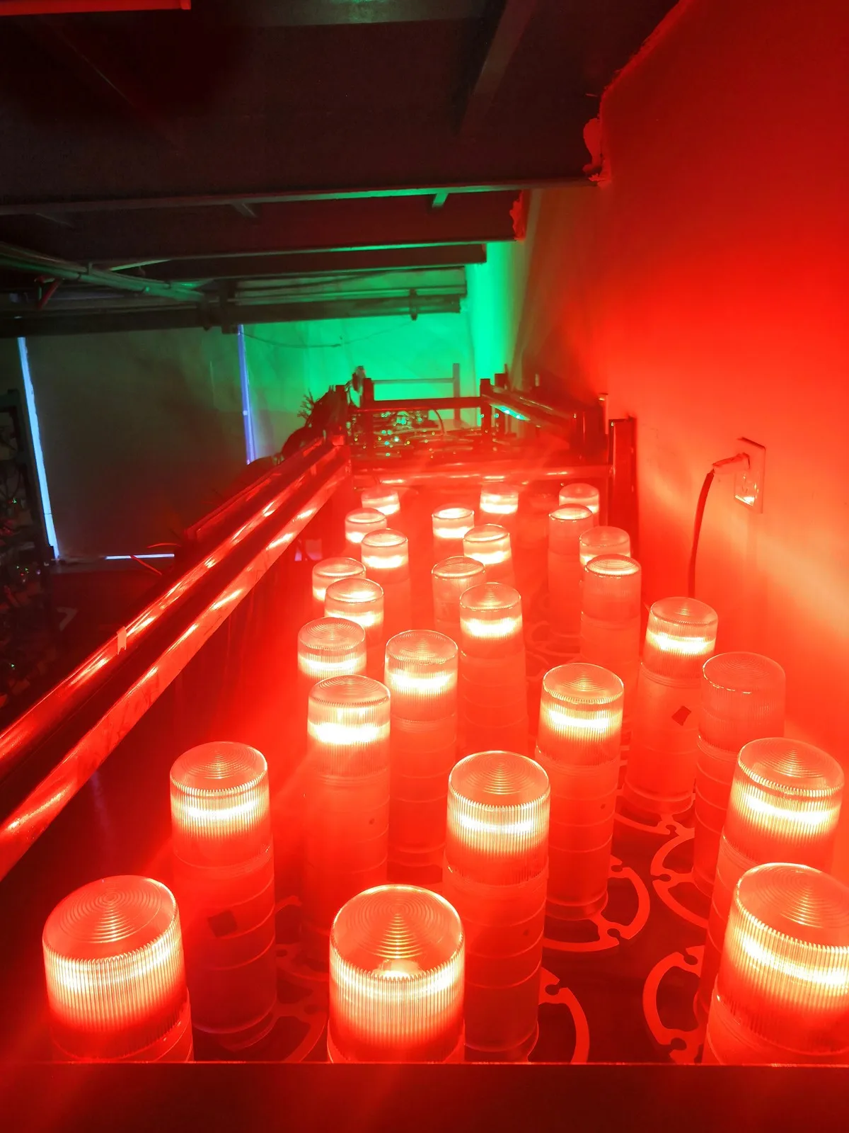 Low intensity acwl ICAO Annex 14 Type A Type B photocell & transfer relay night marking buildings antennas red obstruction light