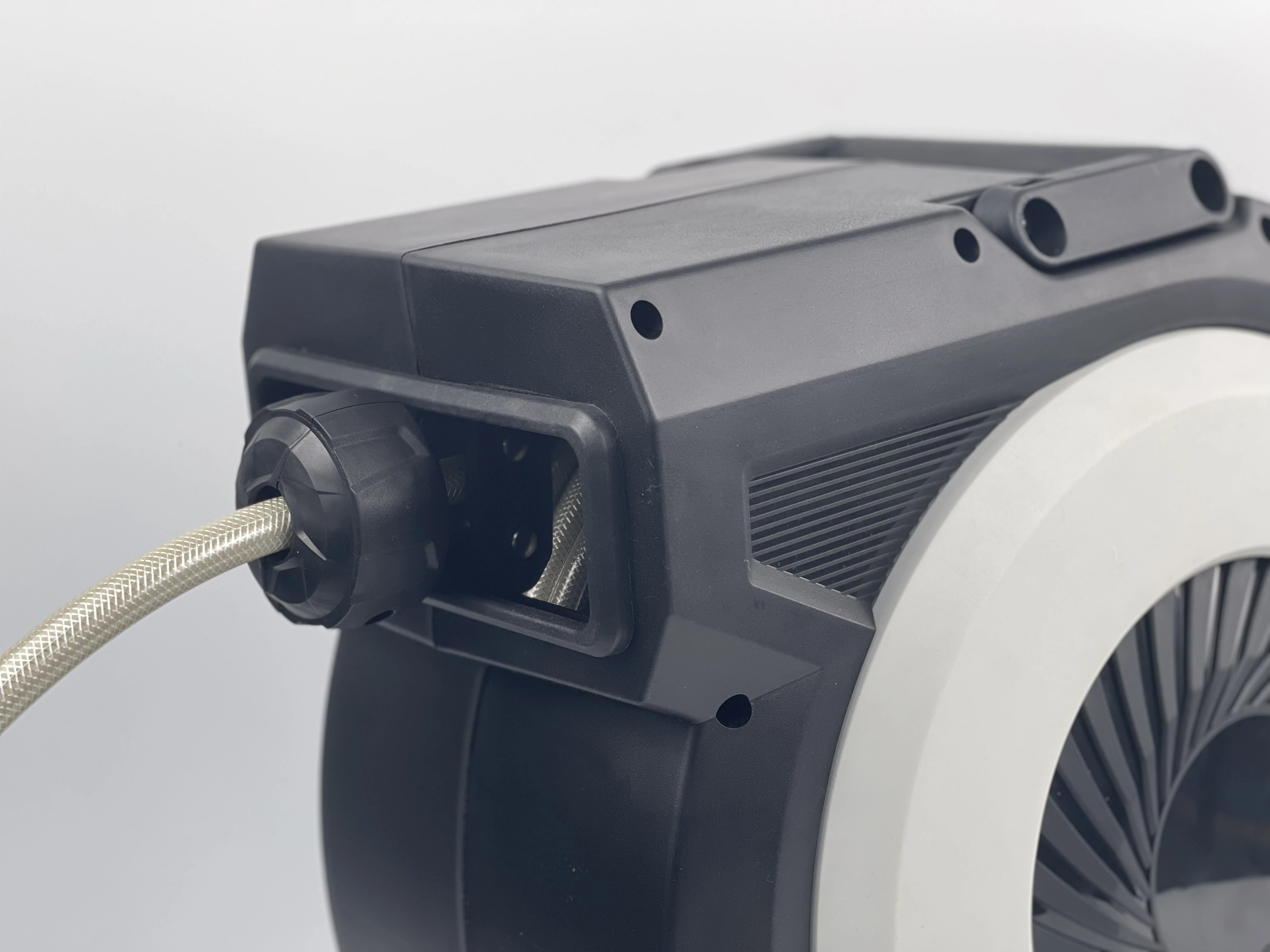 2023 new brand 35m Garden Hose with 9 Pattern Spray Any Length Lock Auto Rewind Wall Mounted water hose reel