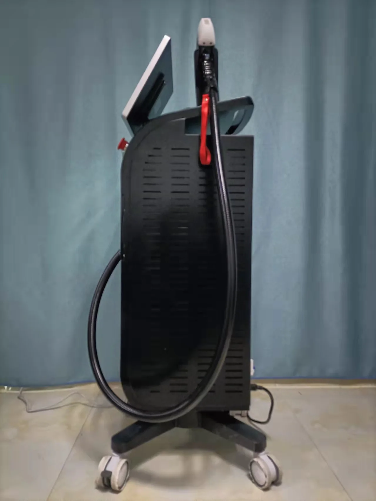 Distributor wanted best diode ice laser 1200w powerful diode laser hair removal machine  / Almaice laser hair removal machine ce