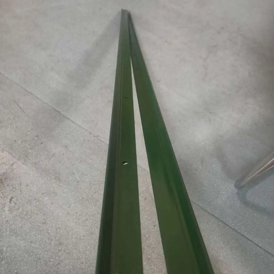 Factory Direct High Quality Australian Farm Fence Steel Y Post / Star Picket for Farm School House