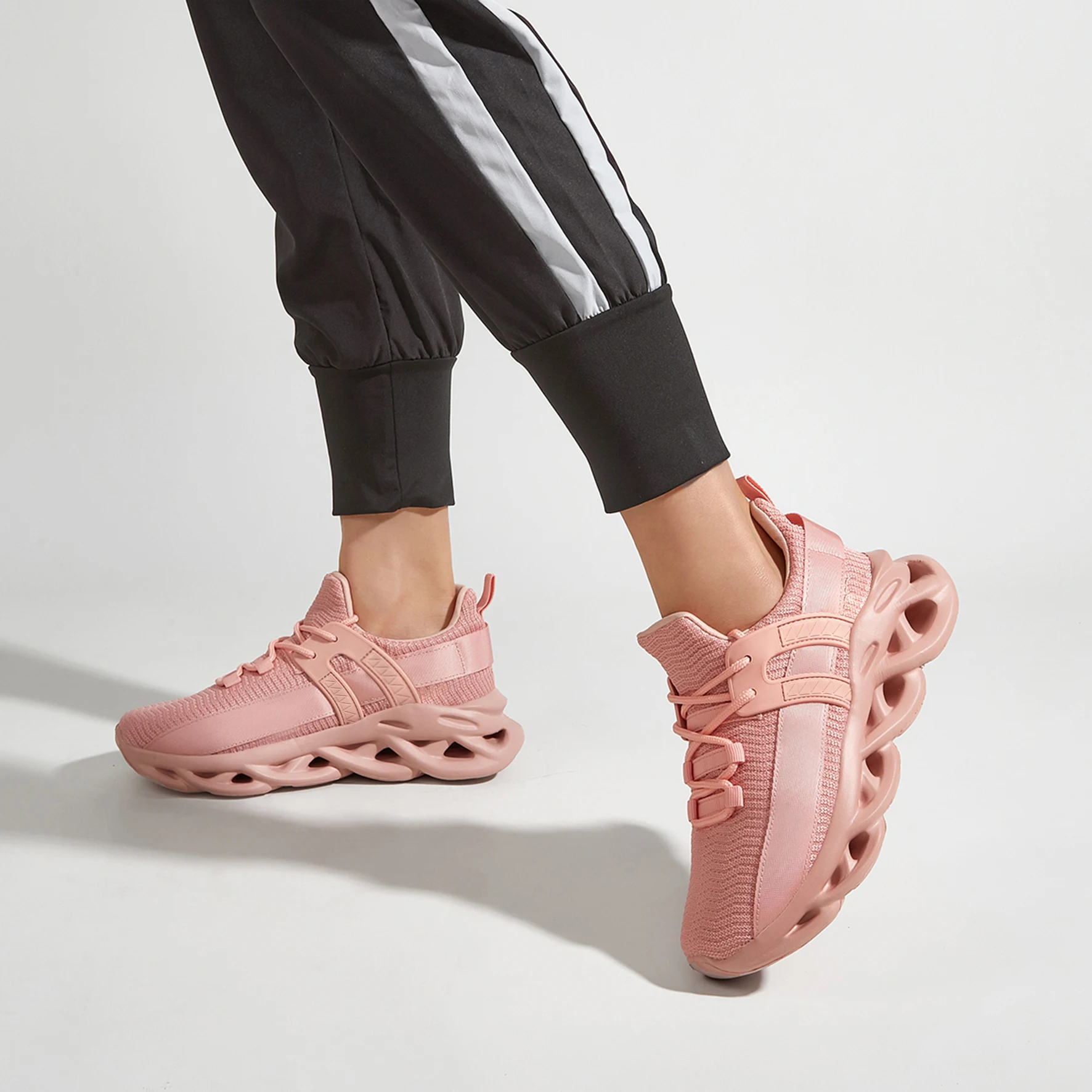 Ador Non-Slip Stylish Pink Simple Lighting Sports Shoes For Women Custom Sneakers