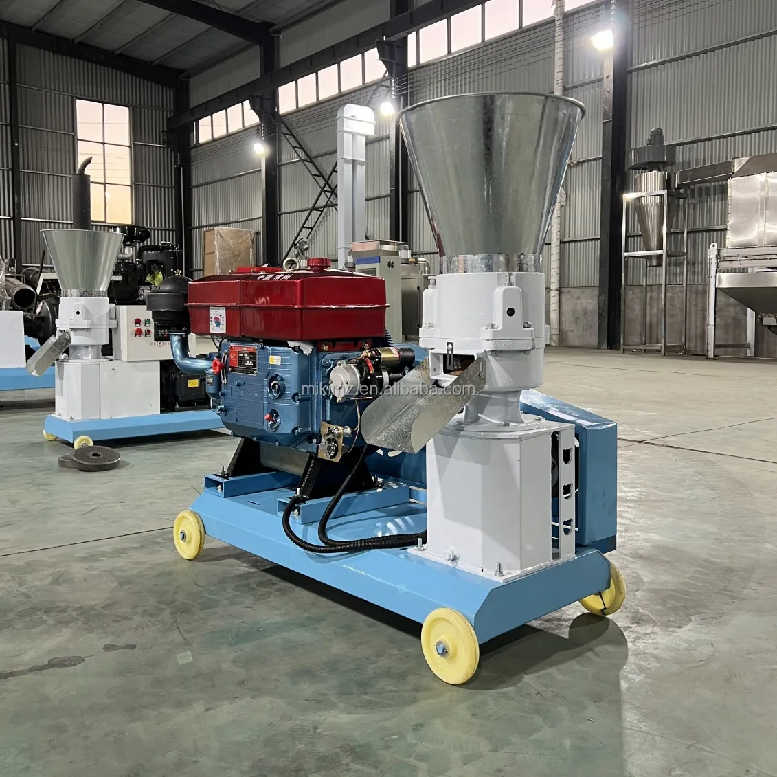 Mill Machine and Wood  New  2mm 4mm 6mm 8 mm  Chicken Pellet Feed Machine Poultry Feed Production Line Machine