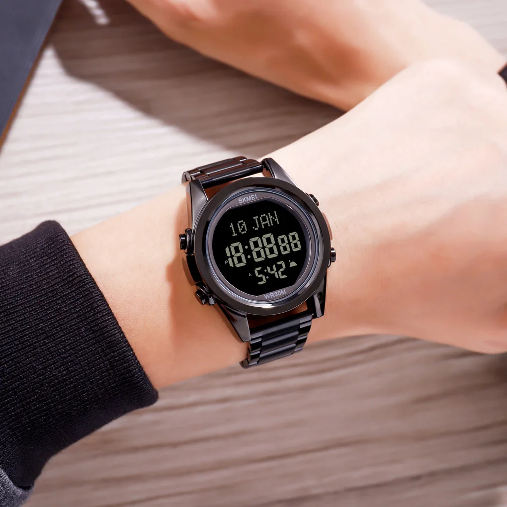 Hot Sale 1667 Luxury Azan Muslim Prayer Watch Alarm Clock Al Fajr Qibla Stainless Steel Gold Watch Men Digital Watch