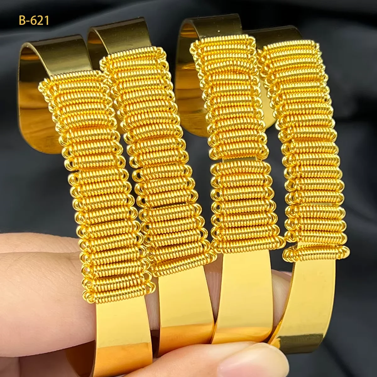 Женский браслет с золотым покрытием 24 карата