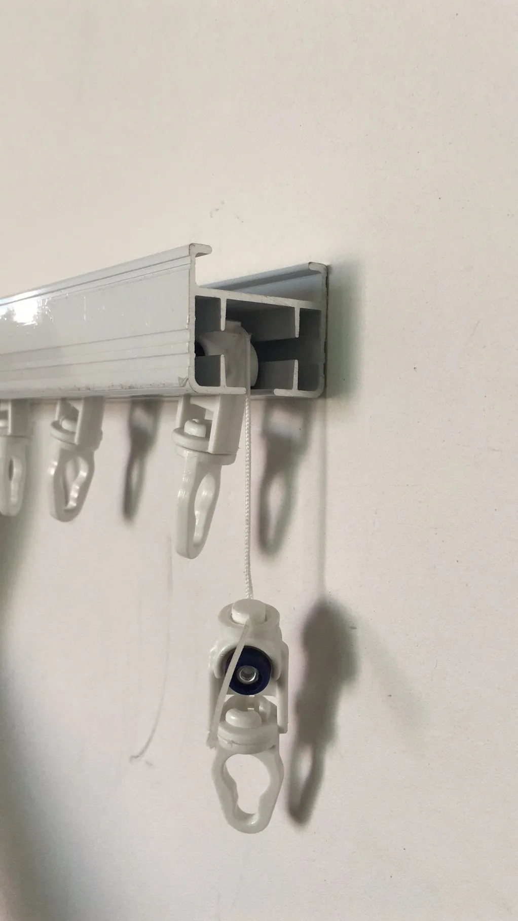 Szone electric automatic ceiling curtain track and opening system