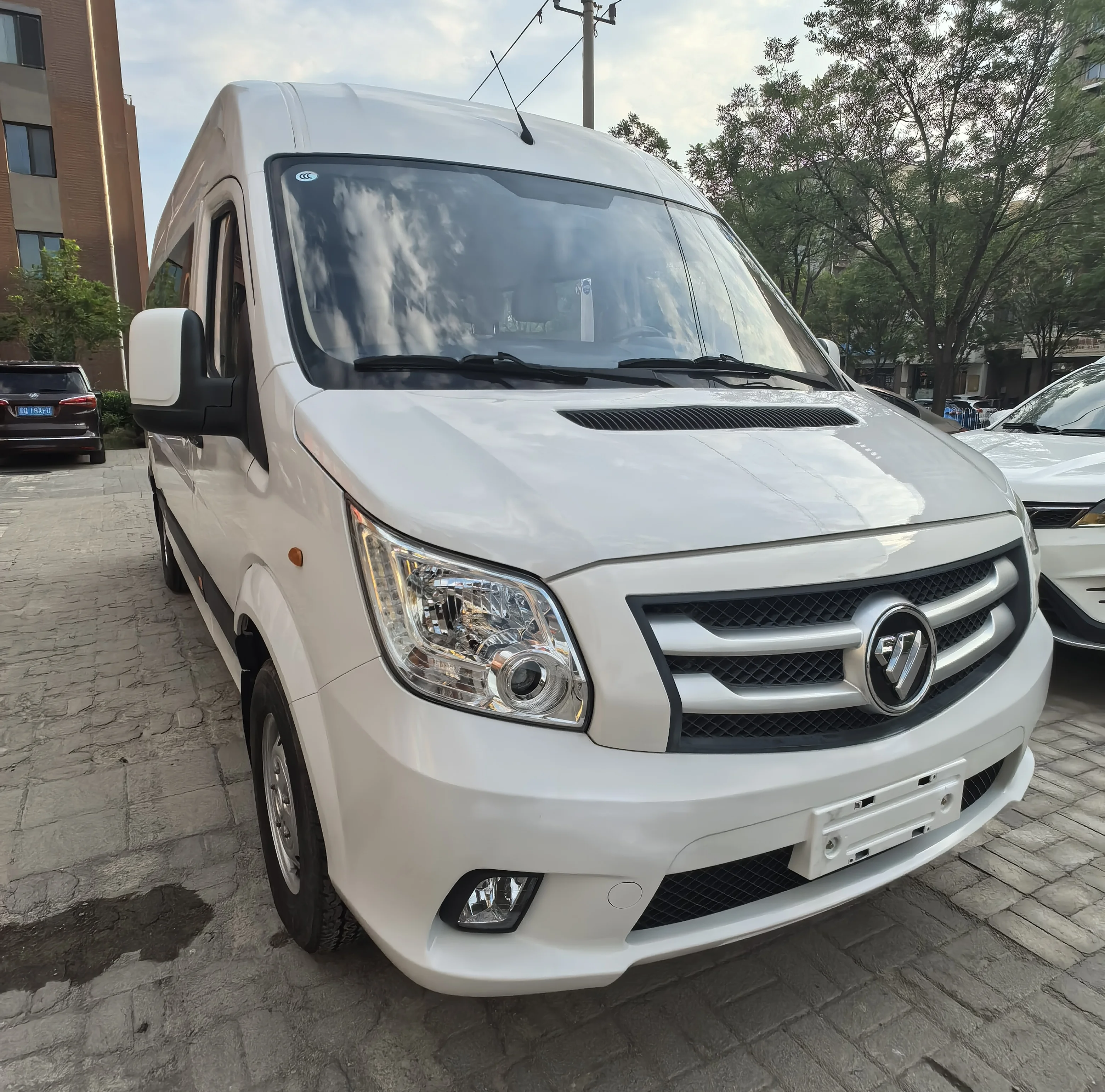 Foton Toano 16 seats petrol or diesel 2.5L passenger van bus