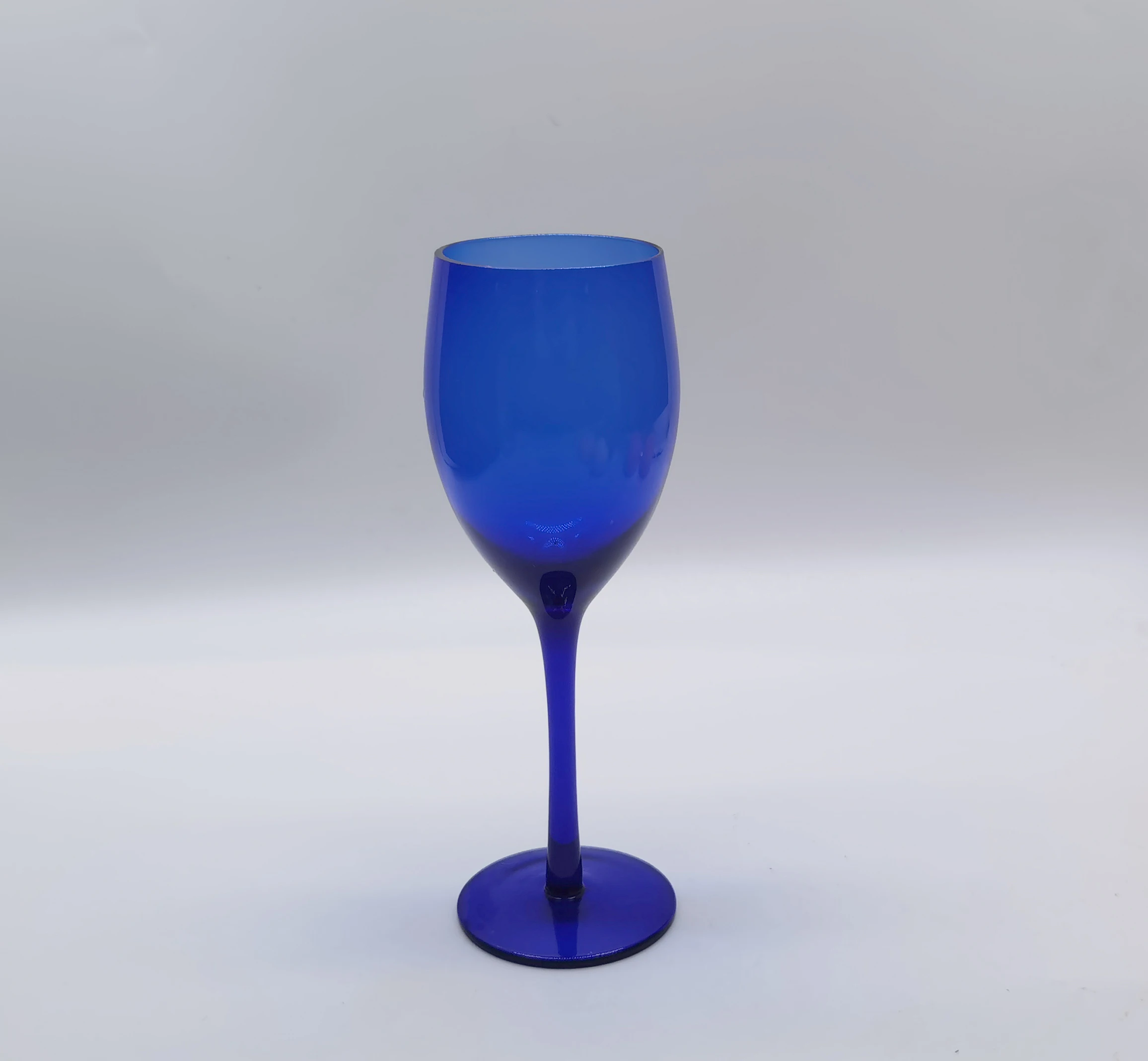 290ml Blue colored wine glass with blue material dishwasher safe
