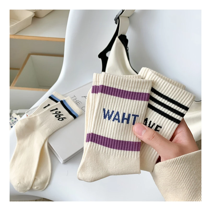 Wholesale Fashion Knitted Jacquard Letters Socks Women Sport White Cotton Socks