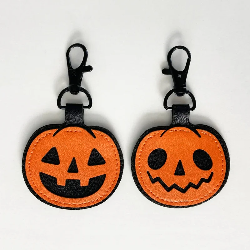 Double-sided Pumpkin Keychain Halloween Leather Keychain PU Leather Halloween Pumpkin Bat Keychain Key Ring Gift for Him