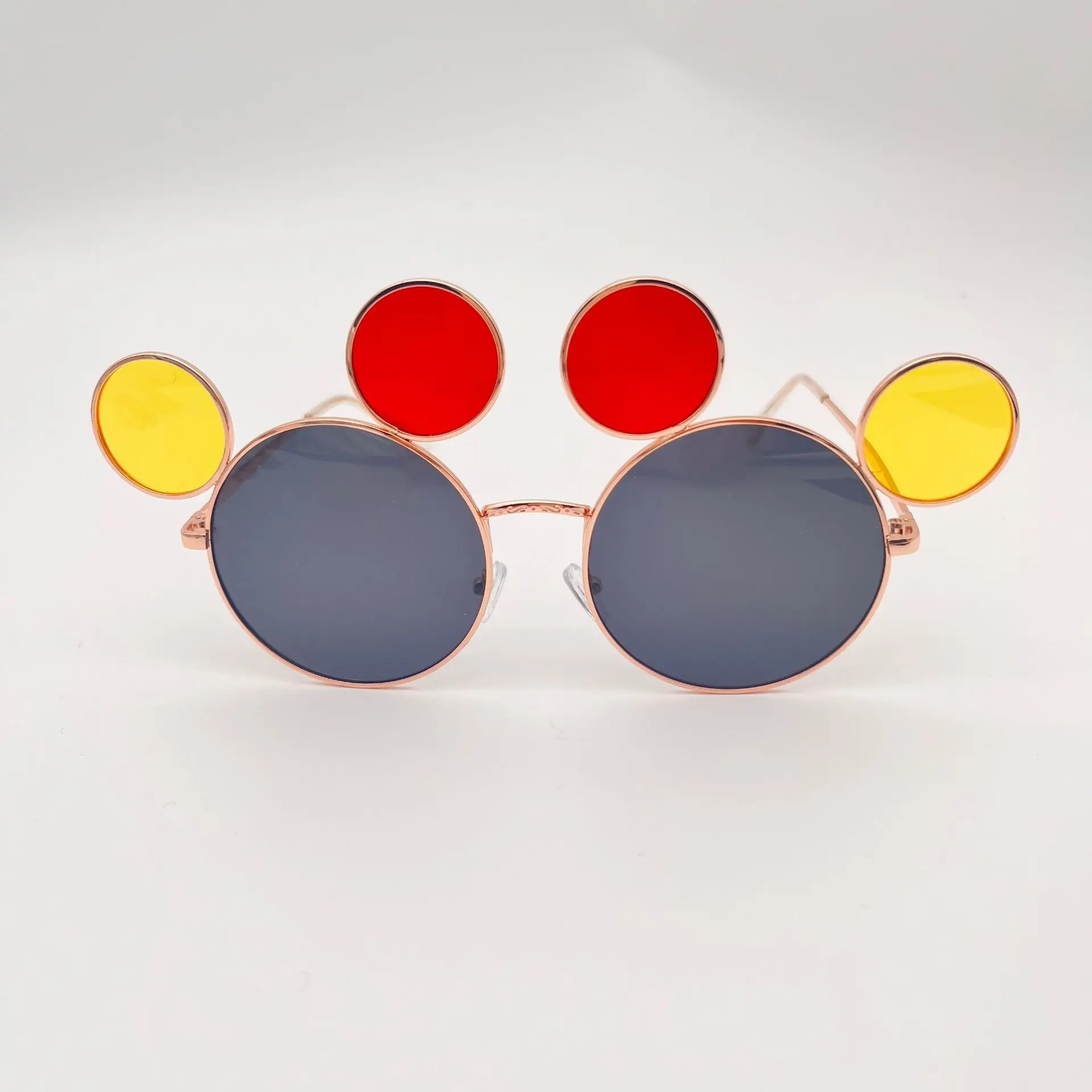 New Fashion Big Square Light Frame UV Protection High Level PC Ladies Retro Personality Designer Women Sunglasses