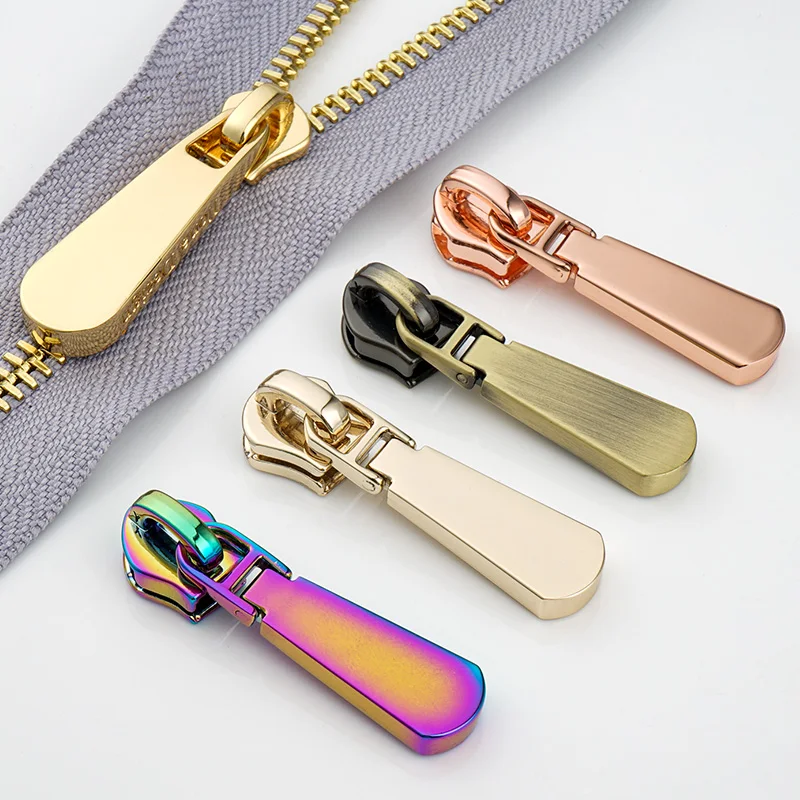 Fashion Design Custom Metal #3 5 Zipper Sliders Gold Zip Pull Luxury Custom Logo Metal Zipper Puller Bag Customized Zipper Pulls