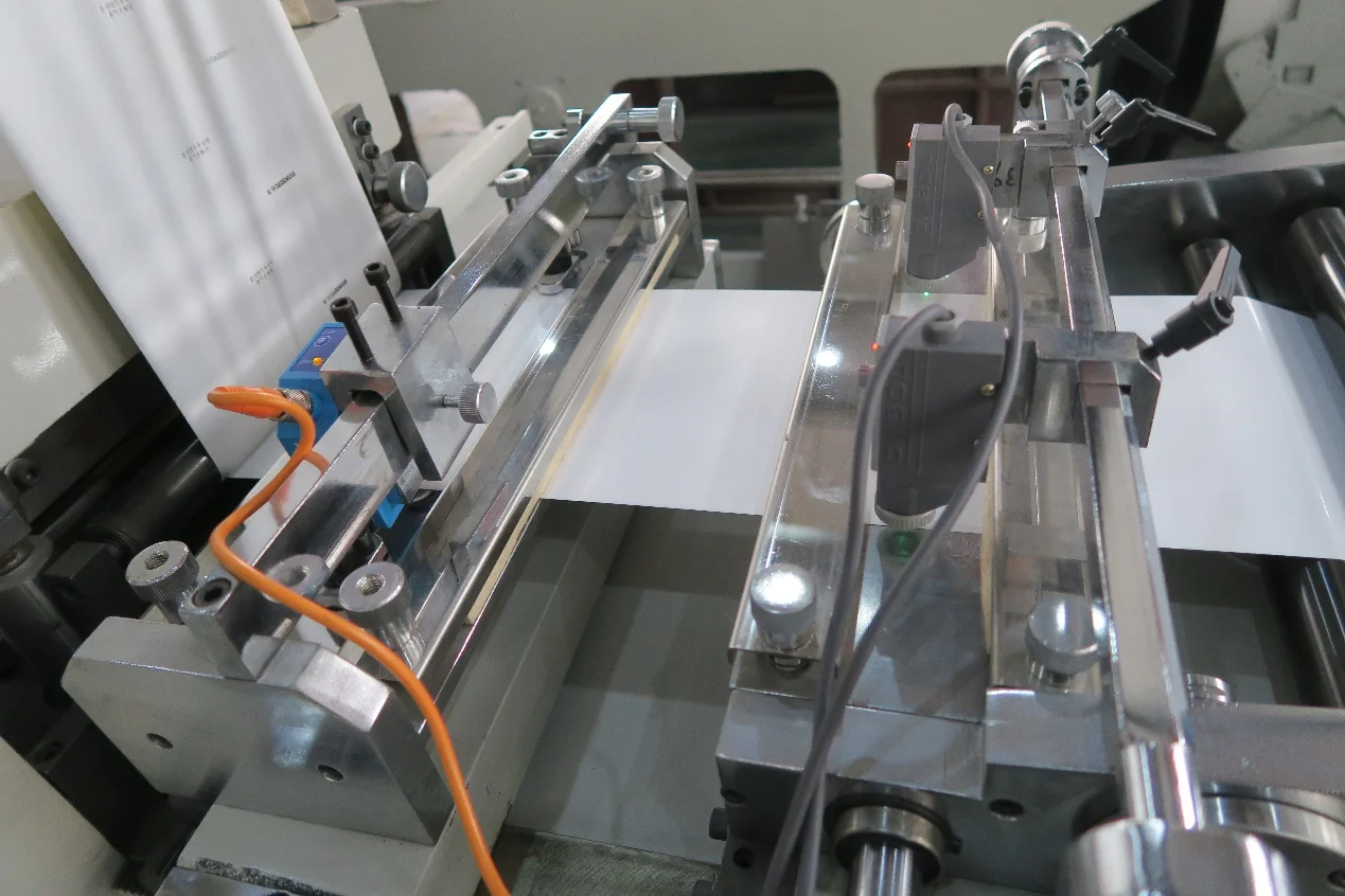 KTM-320D/420D label hot foil stamping and die cutting machine