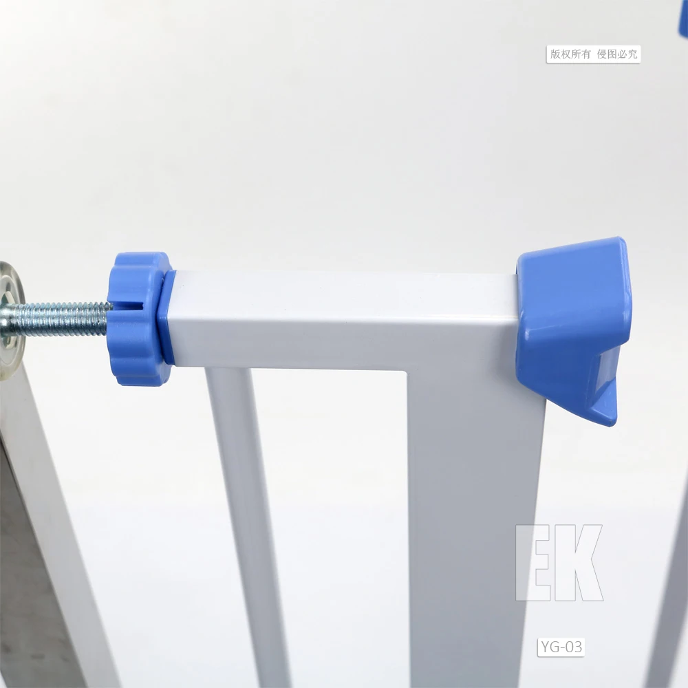 YG-03 safe gate auto Close Baby Safety Gate For Child  metal Baby Gates Safety Gate