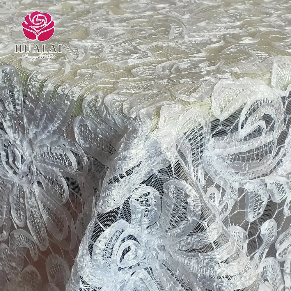 BEAUTIFUL POPULAR WHITE  FLORAL DESIGNS RIBBON EMBROIDERY TABLE CLOTH  FOR WEDDING EVENTS AND HOME