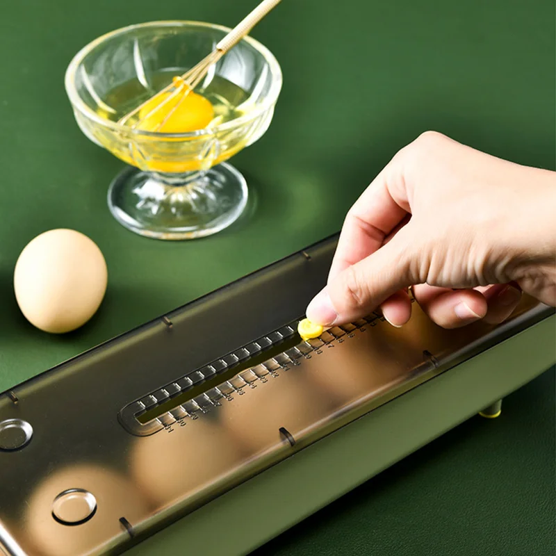 Egg Preservation Box Automatic Rolling Egg Storage Box Carrier with Lid Plastic Egg Storage Box