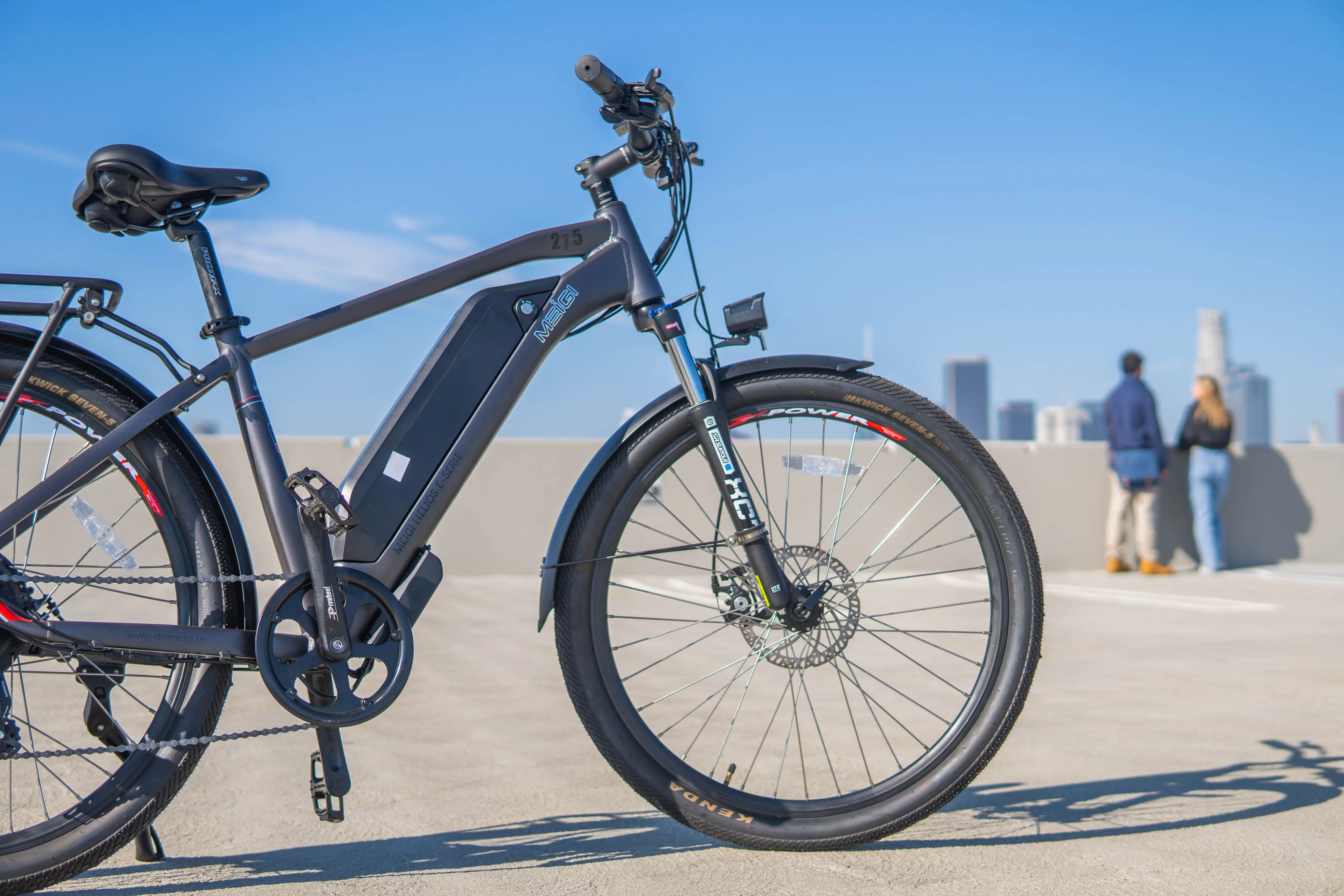 MEIGI easy go electric bike 48V 13AH electric bike lithium battery electric treadmill walking bike with fast speed