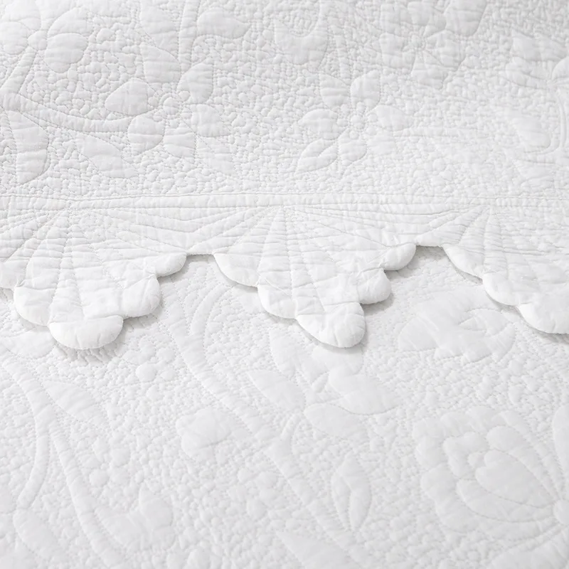 CFP G536 Stocked Cotton King/Queen Size Quilted Floral Bedspread