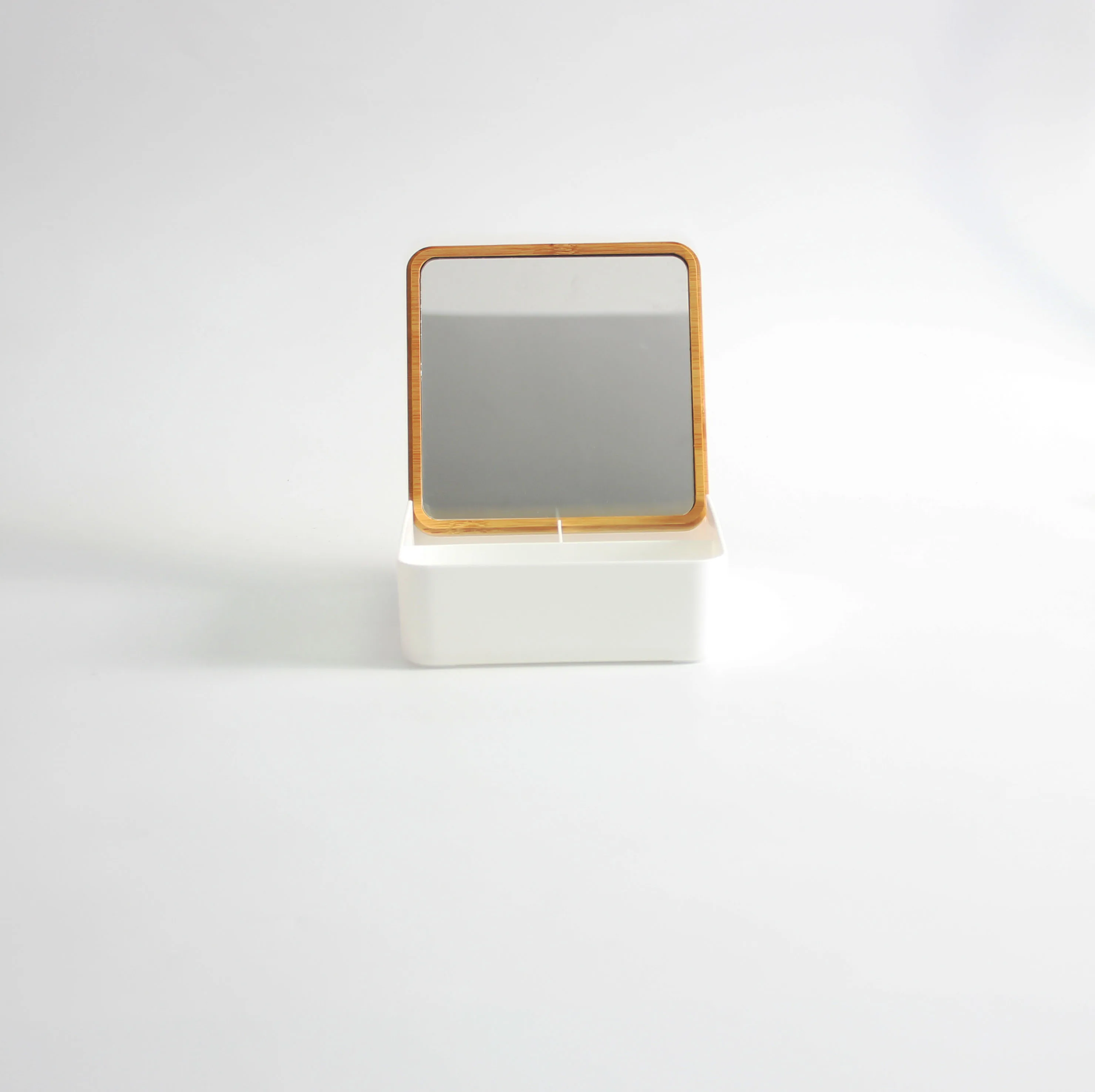 New Arrival Factory Price Decorative Box Plastic 3 Grids Box with Personal Desk Standing Mirror