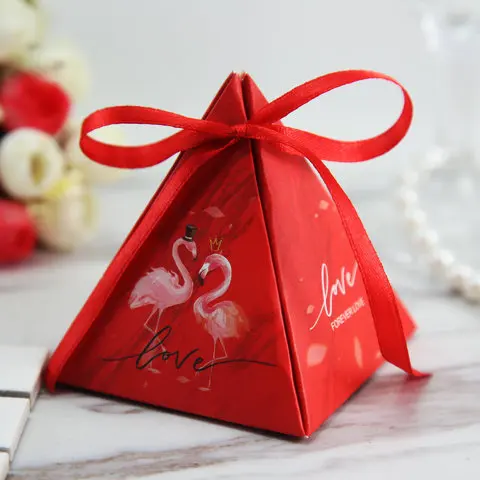 Factory Customize Wholesale from Stock Triangle Exquisite Cute Baby Wedding Candy chocolate Small Gift Paper Box With Ribbon Bow