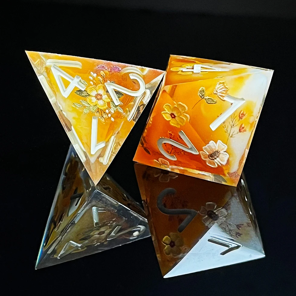 New  Sharp Edge Dice For Dungeons And Dragons blue and white porcelain flowers and butterfly layered Resin  Polyhedral Dice Set