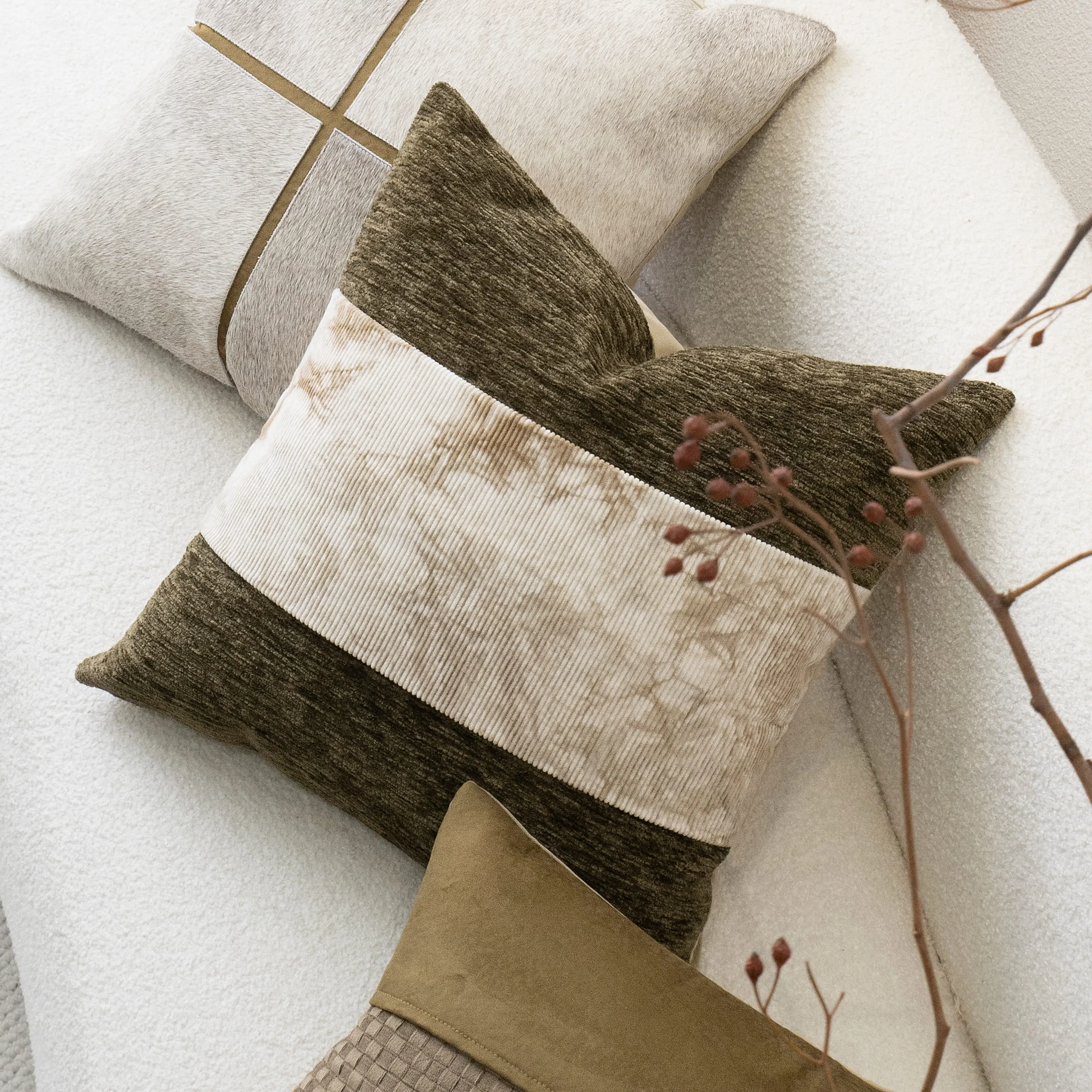 Yuanhee 50cm*50cm decorative elegant luxury pillow suitable for villa hotel living room sofa pillow cushion