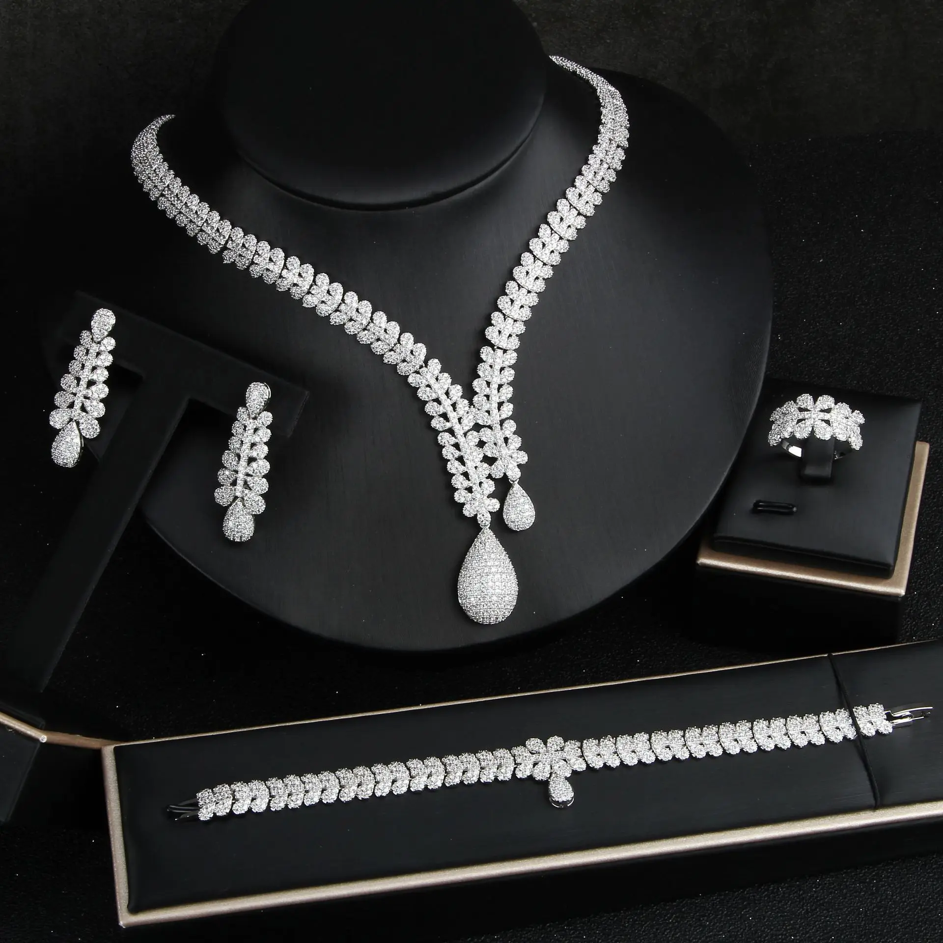 Горячая Распродажа, элегантные женские ожерелье комплект ювелирных изделий серьги с блестящими камнями циркония Выходные туфли на выпускной Свадебный комплект ювелирных изделий