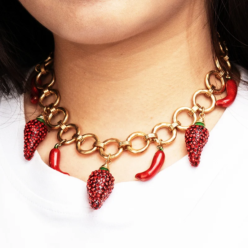 Red Hot Chili Pepper Cluster Necklace Tassels Adjustable Pendant Sophisticated Large Beaded 18K Gold Steel Starlink Chain Choker