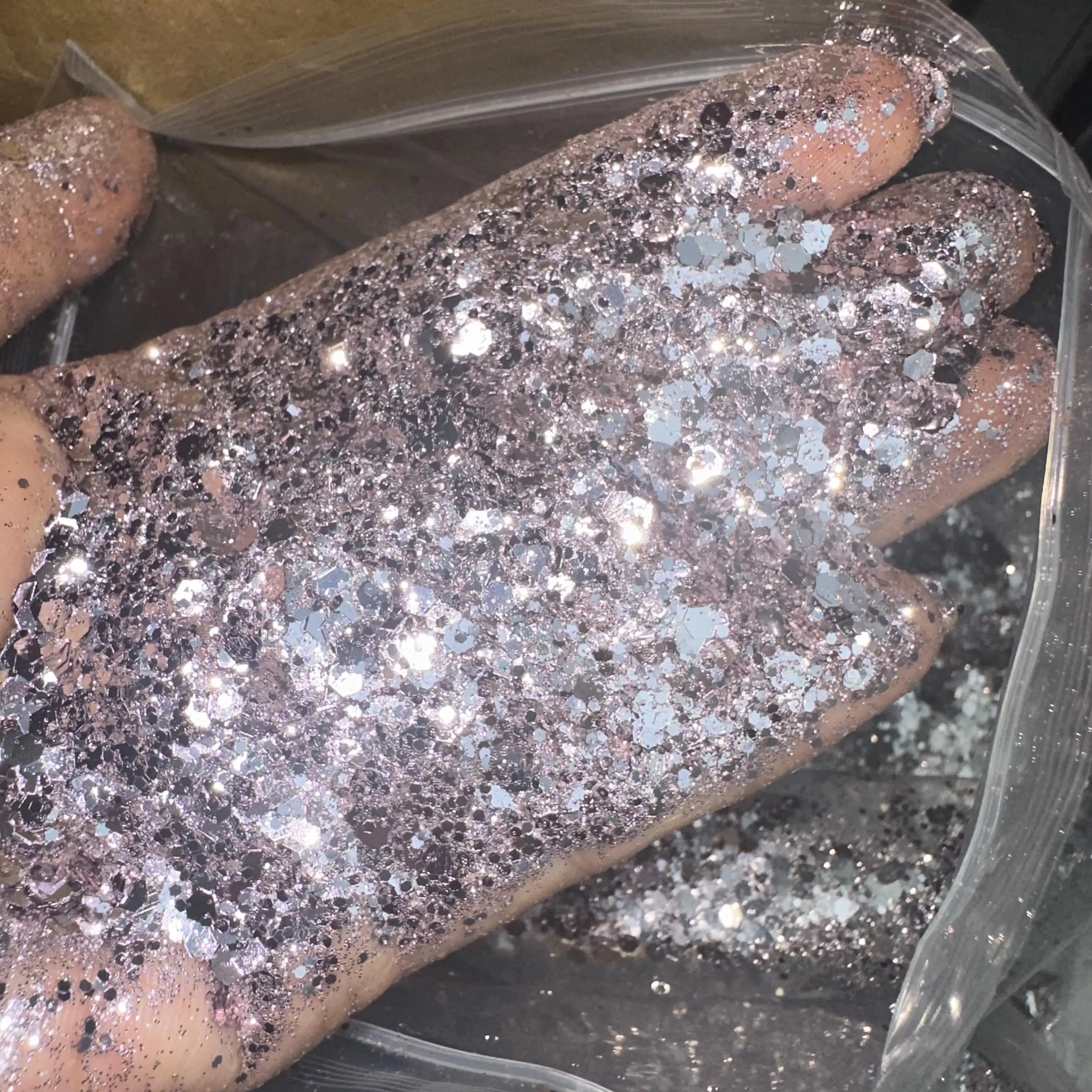 Wholesale New Bulk Polyester Resin Epoxy Floor Metallic Purplish Grey Glitter Chunky Glitter Mix For Painting