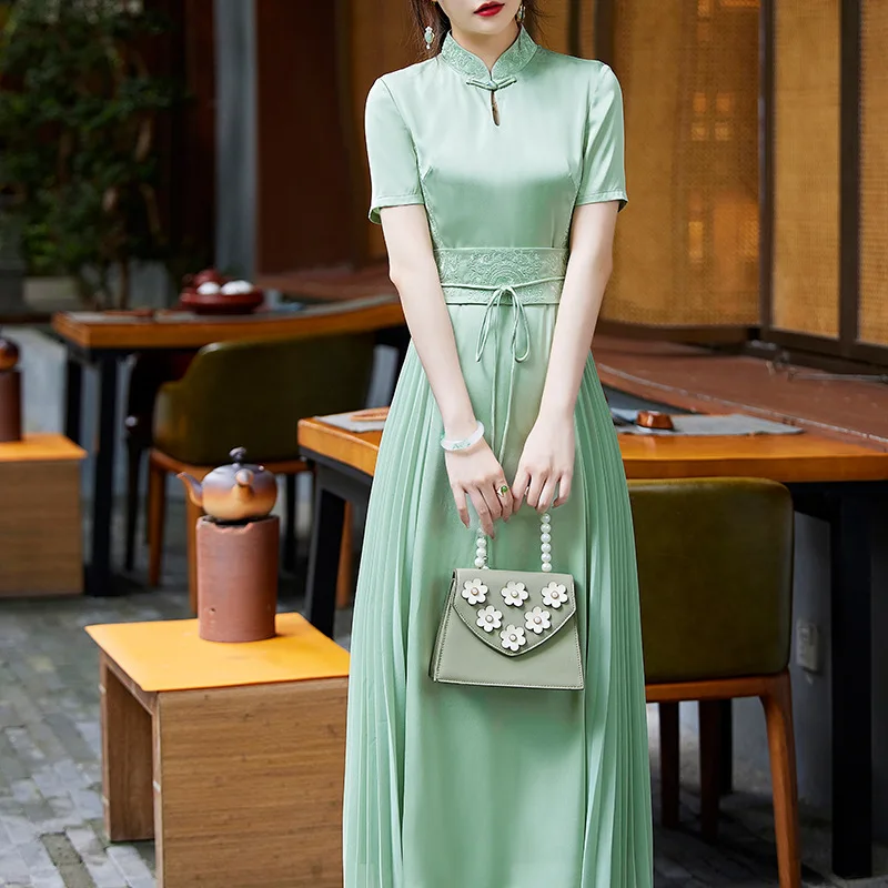New Retro National Style Cheongsam Summer 2022 Elegant Slim Fitting Elegant Improved Short Sleeved Qipao Dress