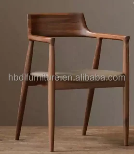 Деревянный стул для столовой