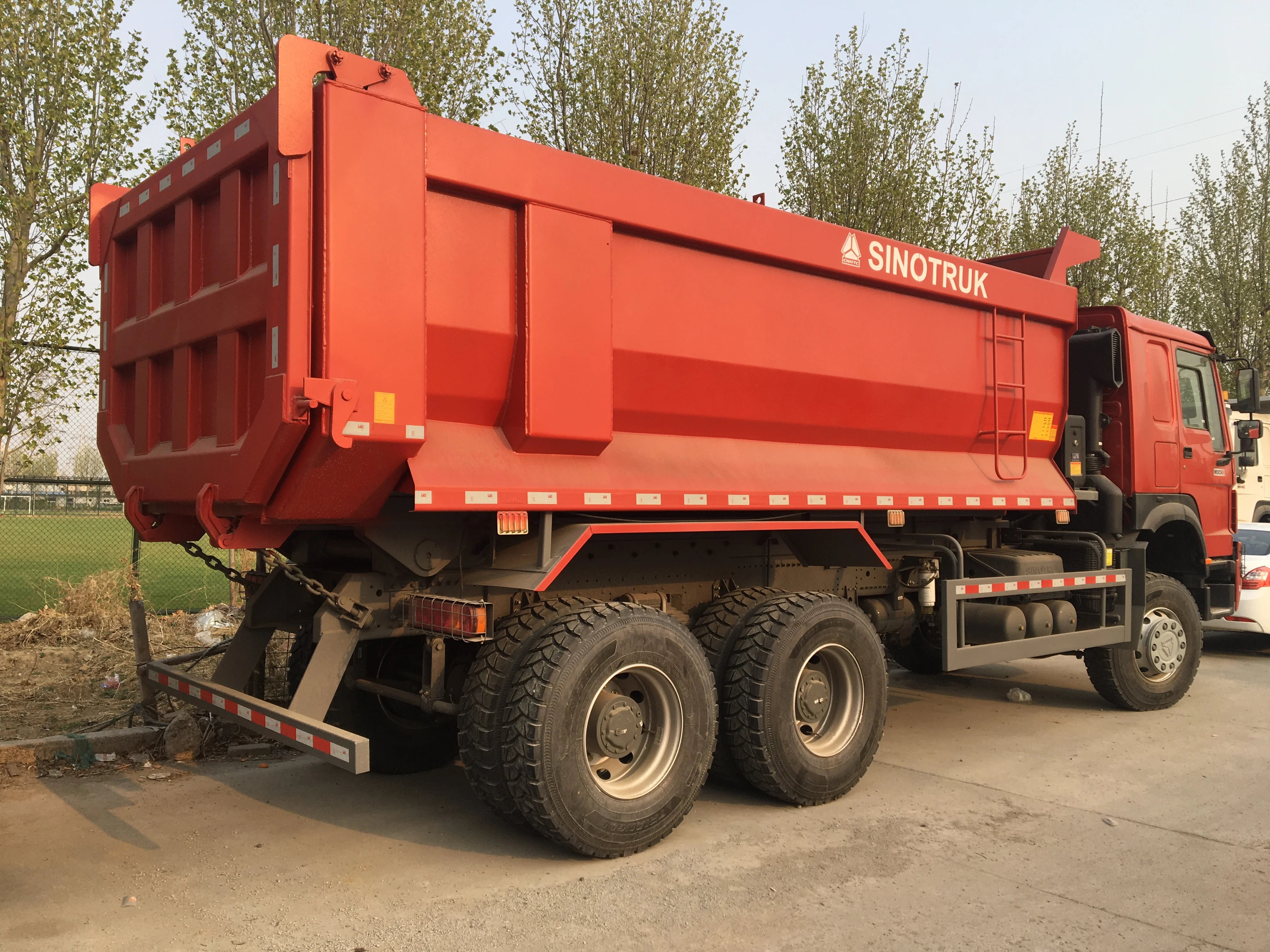 sinotruck howo howo sinotruk 400 price HOWO 10 wheeler 10 wheel 6x6 dump truck
