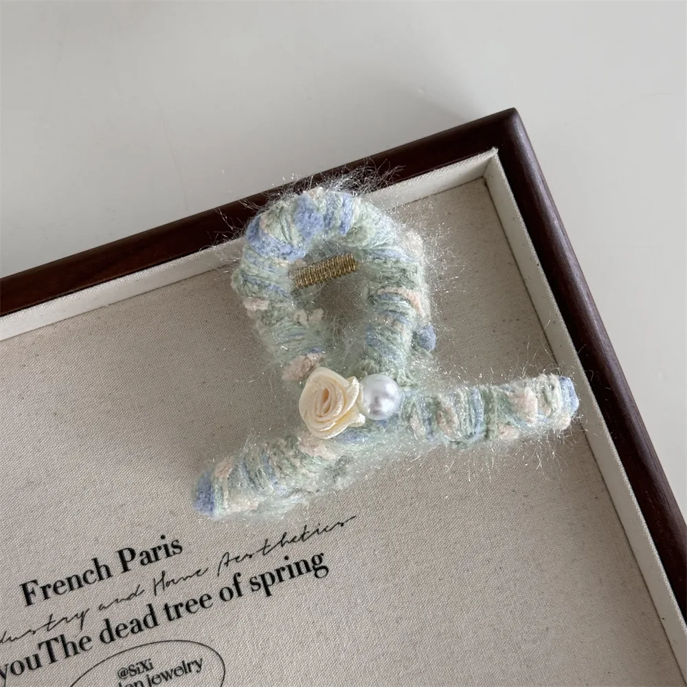 Newest Girls Hair Ornament Handmade Bluish-green Woolen Yarn Covered Large Hair Claw Metal Hairpins with Ribbon Rose Flower