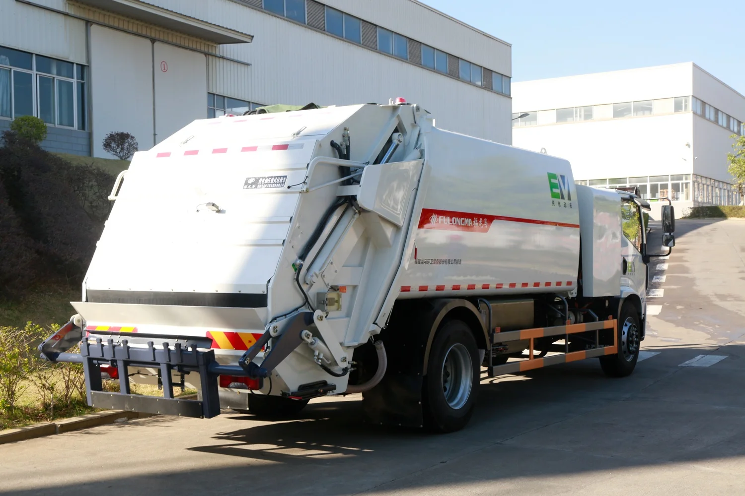 FULONGMA 12.5cbm capacity electric garbage truck for commercial operations
