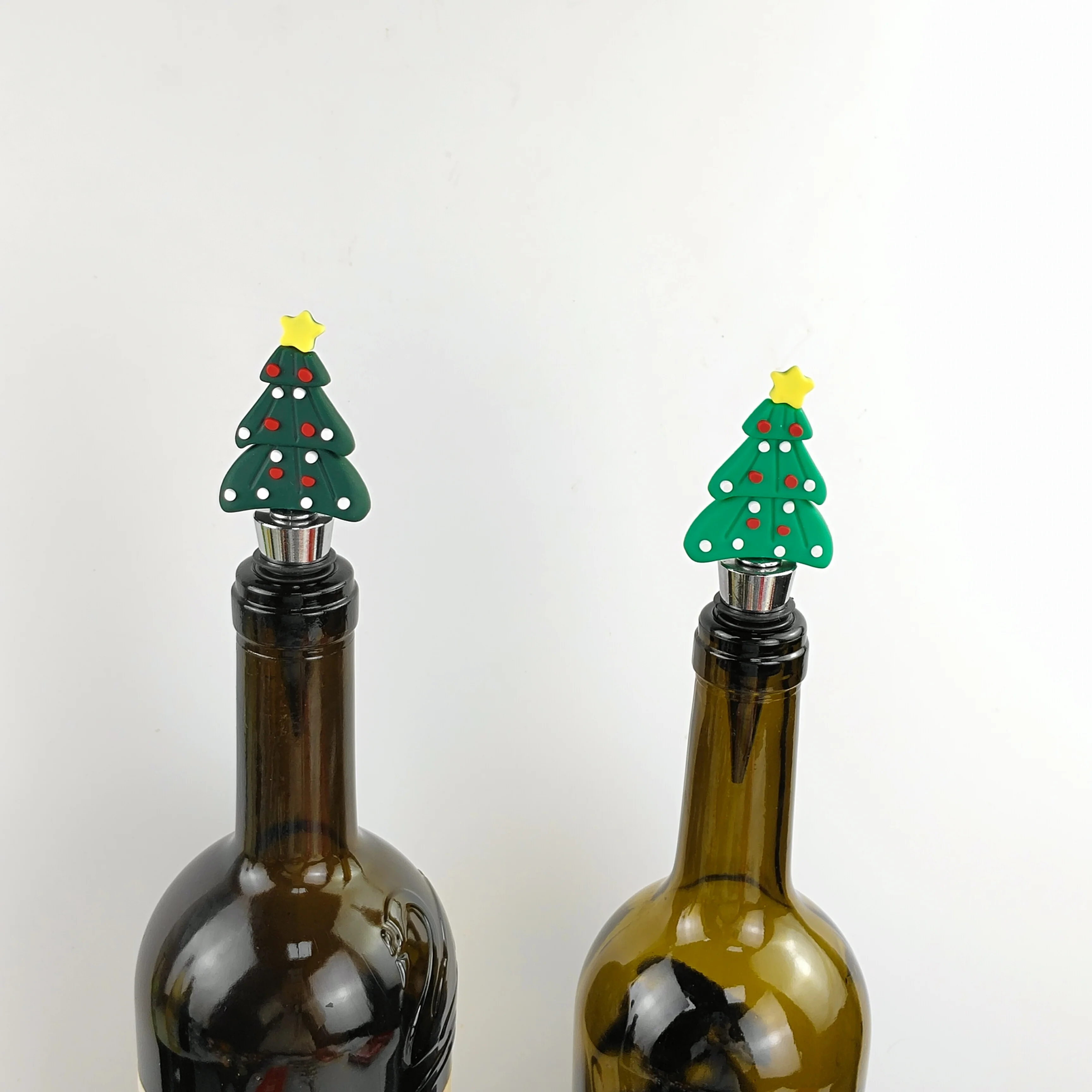Christmas Tree Kitchen Utensils Eco-friendly Stopper Alloy Whiskey Vacuum Wine Bottle Stopper Bar Accessories