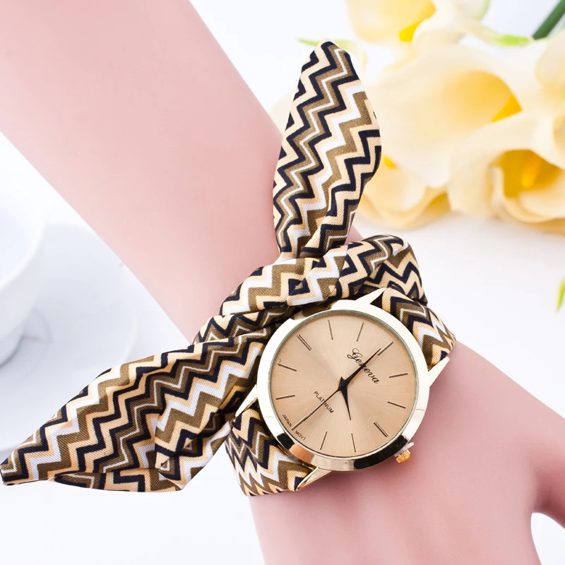 
Women Stripe Floral Cloth Quartz Watch Alloy Weave Wrap Wrist Watch Ladies Casual Simple Elegant Watch 